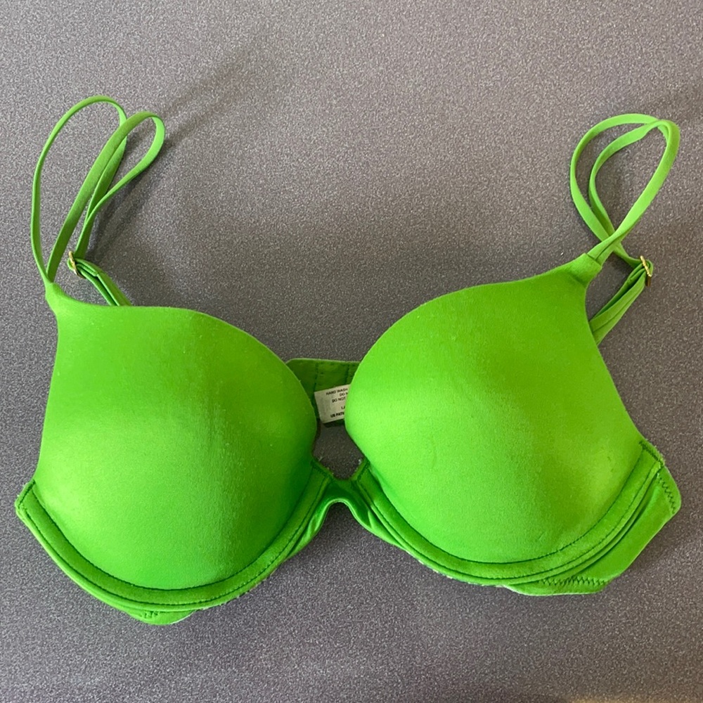 Victoria secret bra 💚